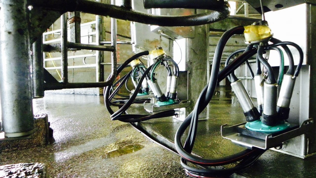 Handy tips to keep milking equipment from freezing