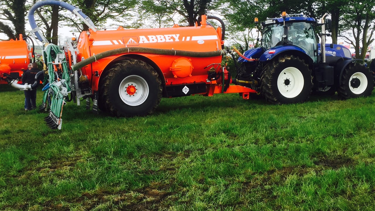 Government has ‘no plans to extend the slurry spreading deadline’