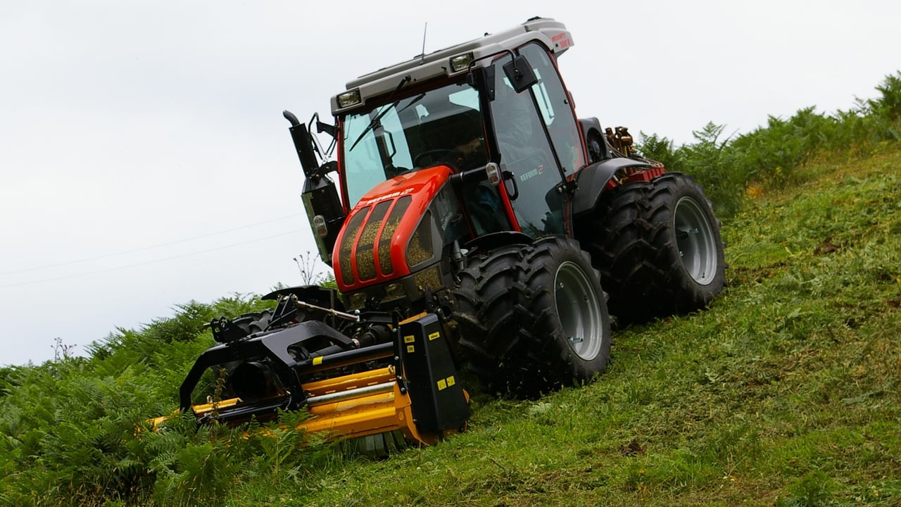 Video: A tractor designed to work at 45 degree angles