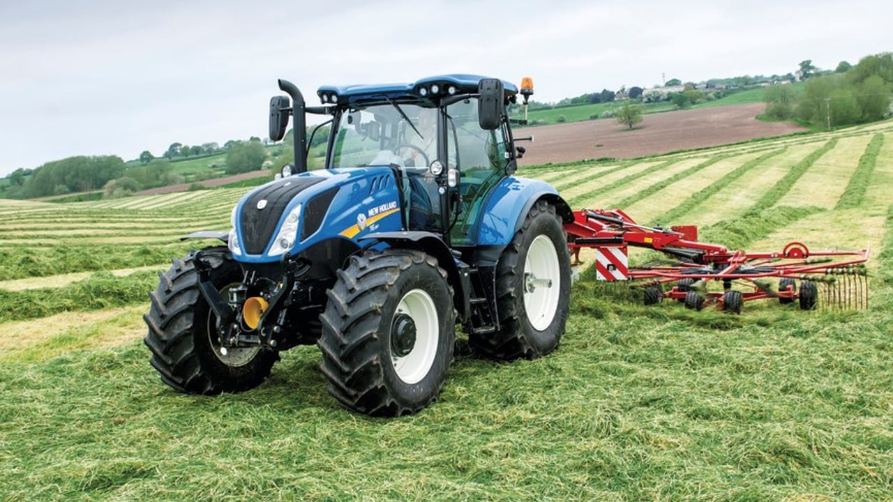 New Holland looks back on 100 years of tractor history