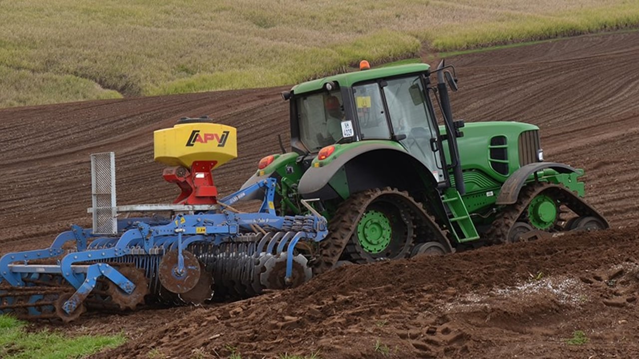Staying afloat in soggy conditions…with ‘bolt-on’ rubber tracks