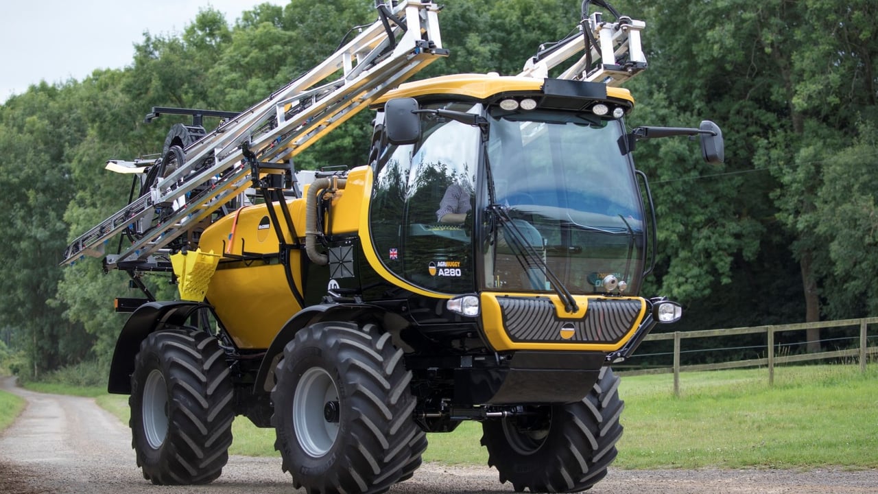 McConnel launches first ever self-propelled sprayer…at the ‘Ploughing’