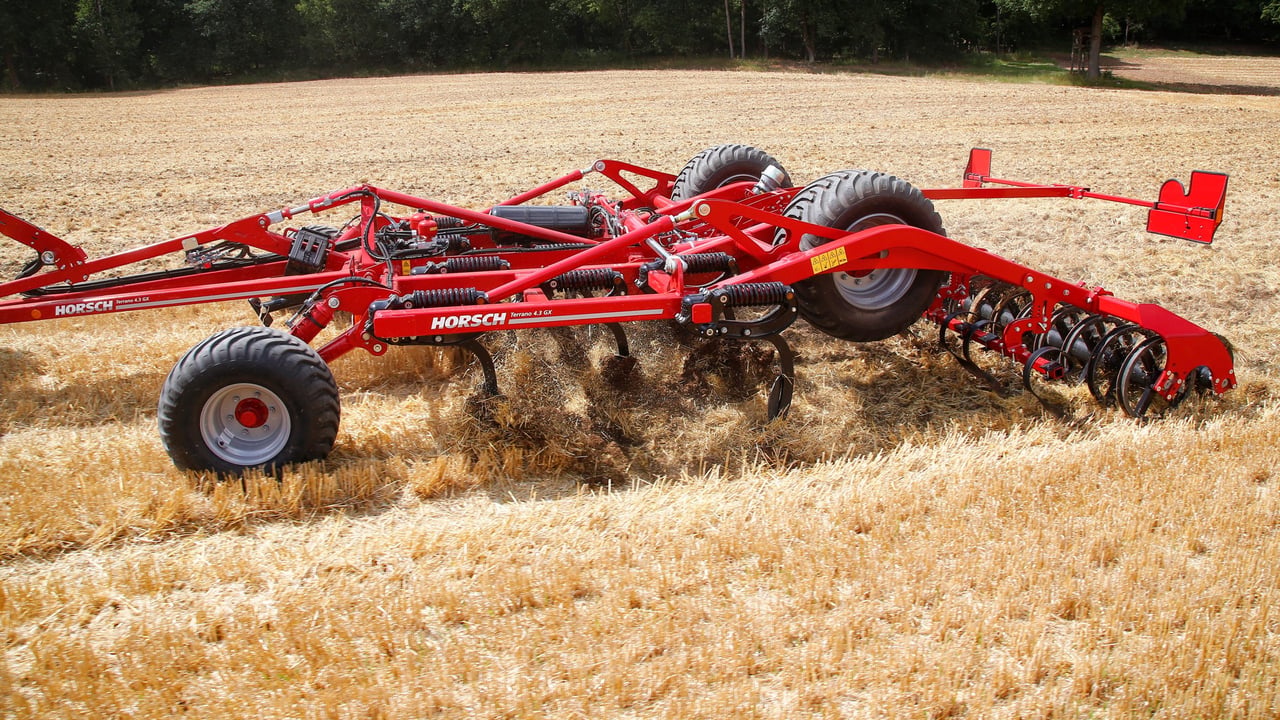 Pics: Brace of new Horsch kit for tillage farmers