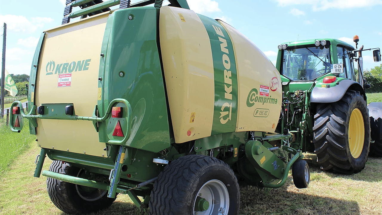 Leitrim machinery dealer scoops major enterprise award