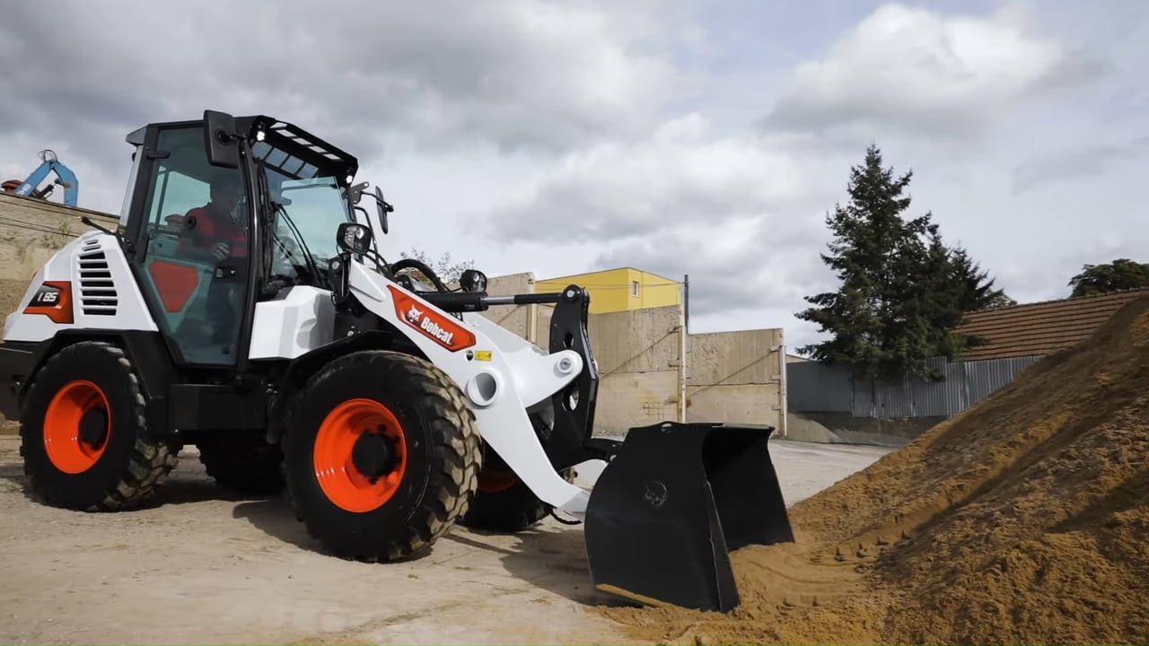 Bobcat compact wheel loader wins global design award