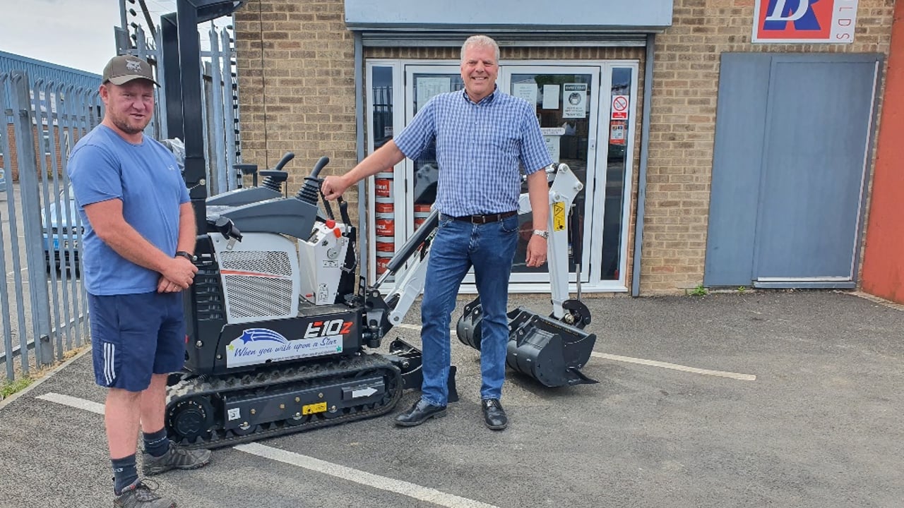 Excavator raffle raises over £20,000 for children’s charity