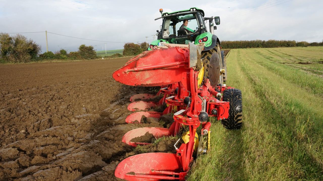 Machinery Focus: To plough or not plough?