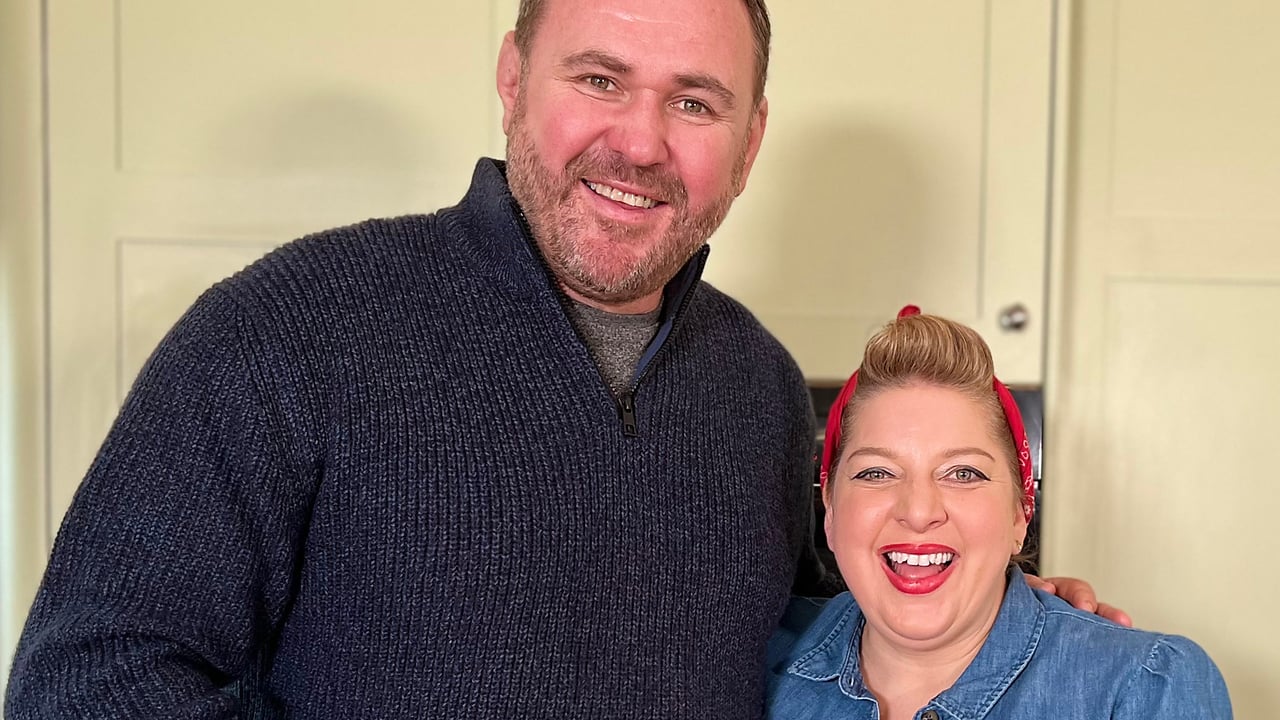 Rugby legend kicks-off Porc from Wales Week