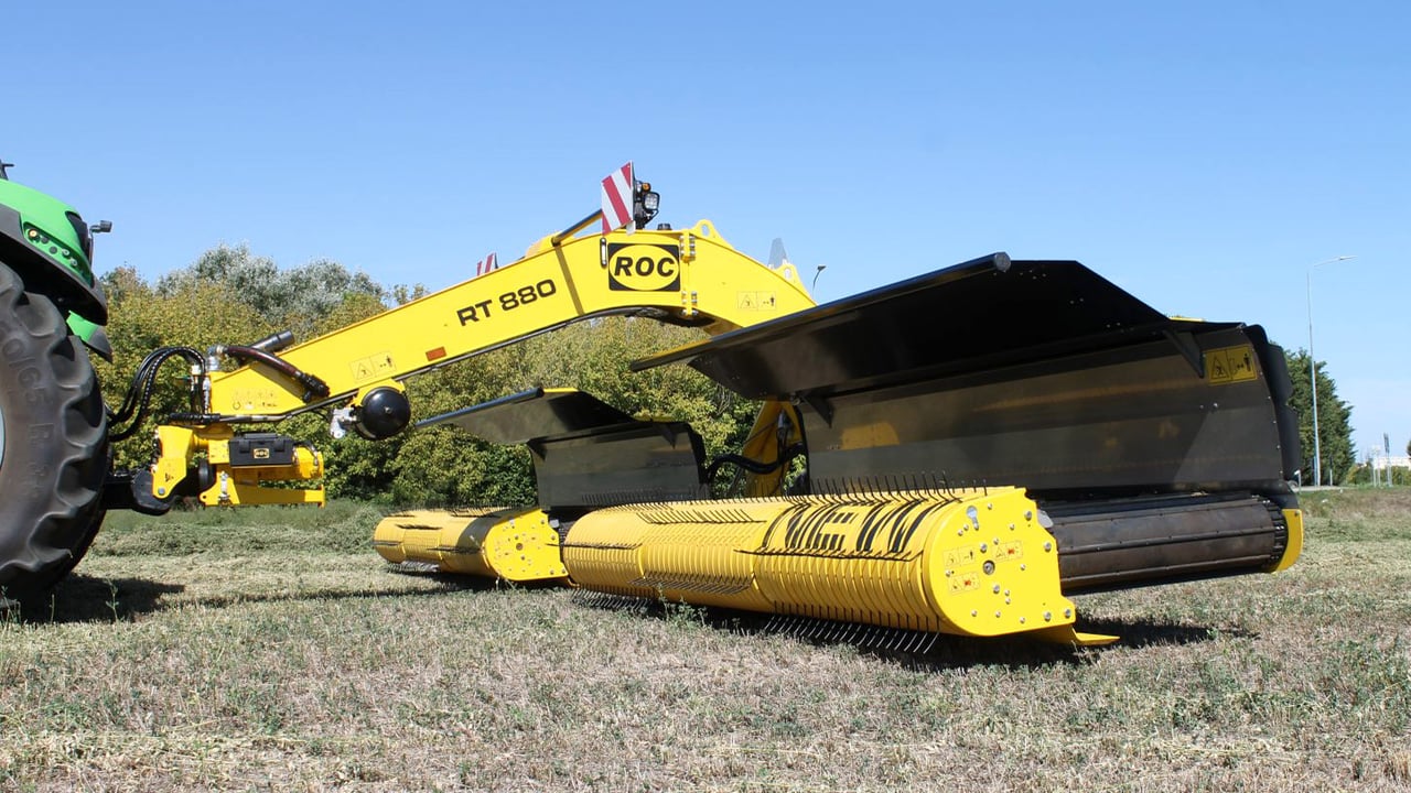 Machinery Focus: Clover-rich swards usher in the belt rake