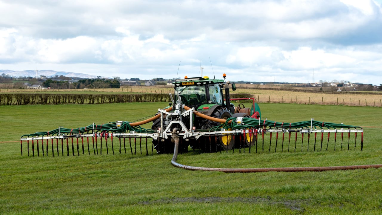 Is a 15m dribble bar to spread slurry destined to become the norm?