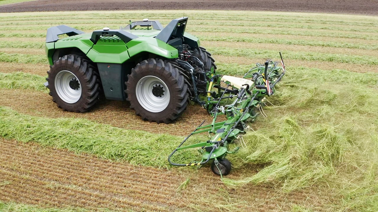 Combined Powers’ first demonstration trials of autonomous tractor