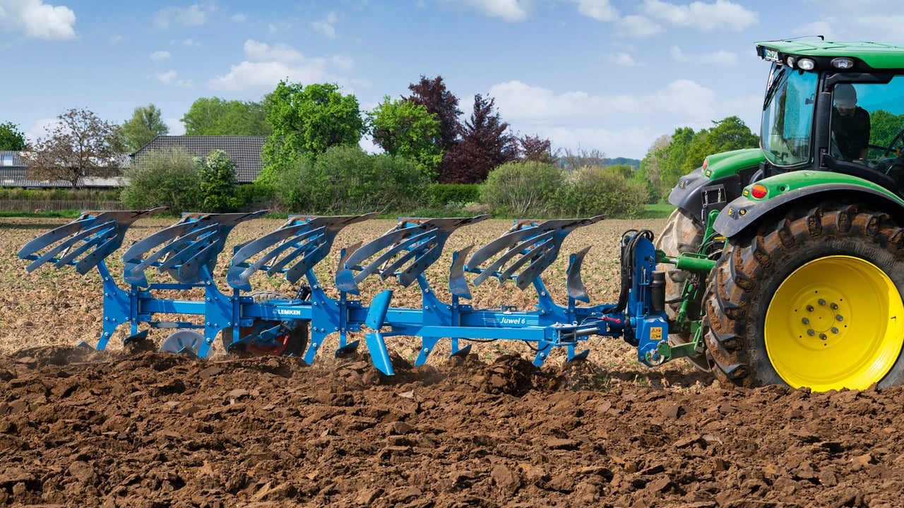 Lemken commits to improving soil health