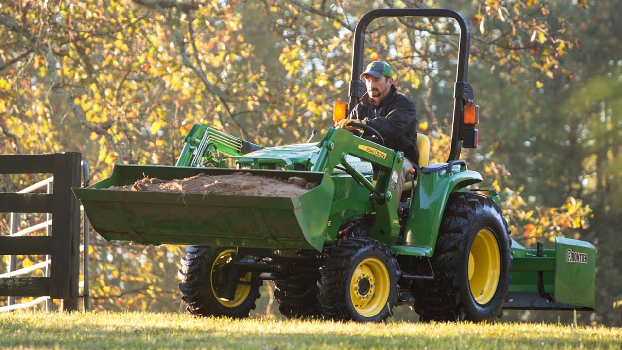 Tractor sales suffer large fall in US and Canada