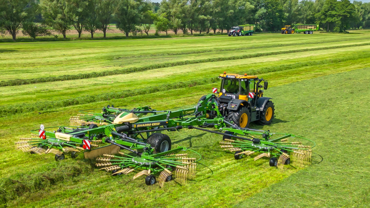 Krone brings six rotor technology to four-rotor rake