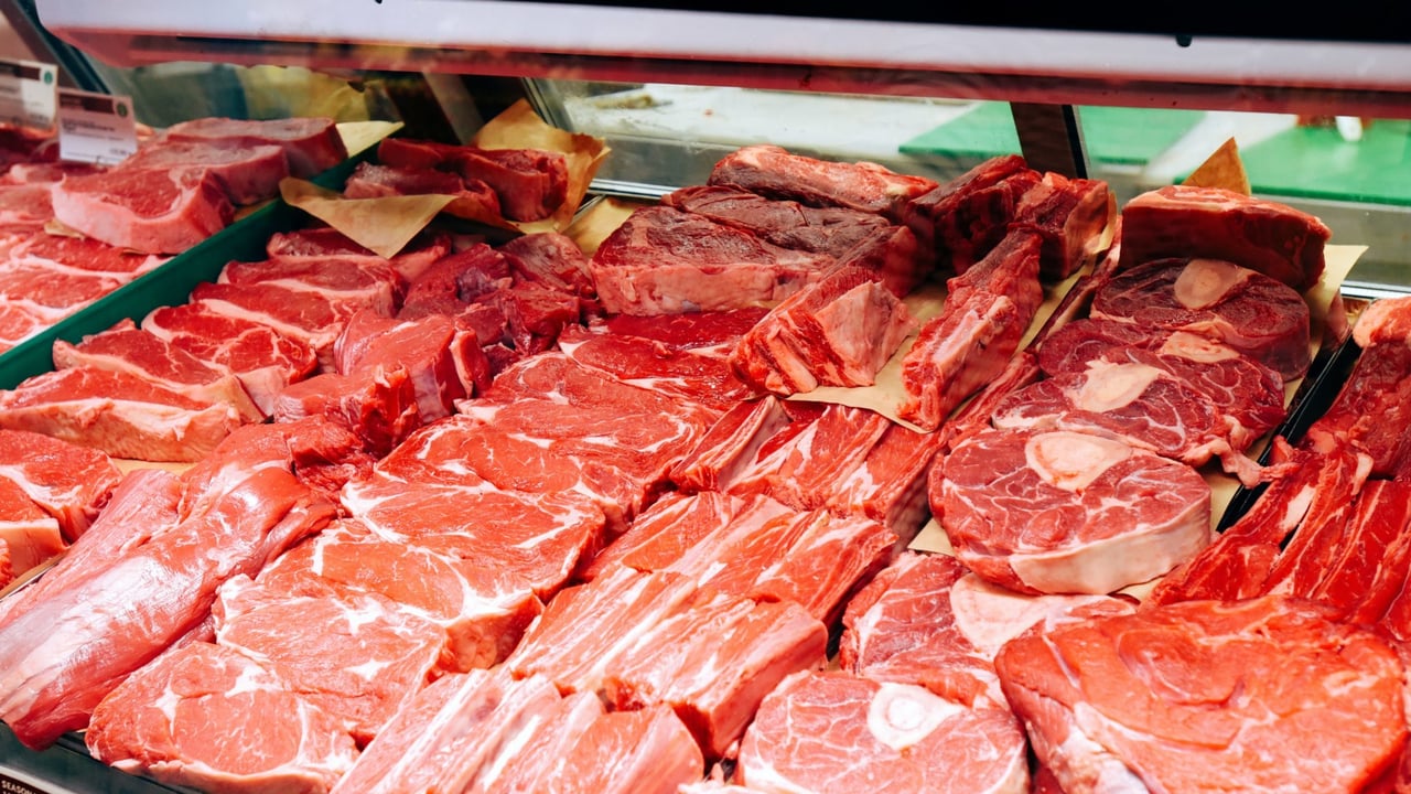 Chinese pork production continues to increase as imports fall – report