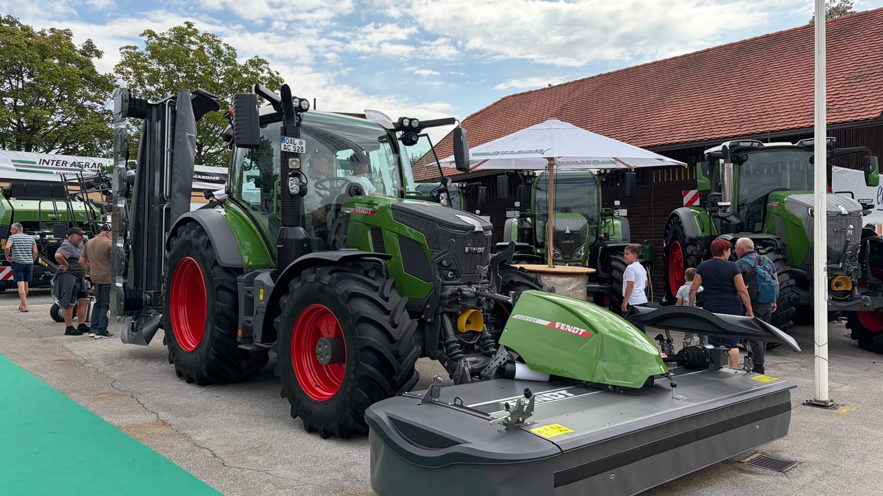 Fendt 500 Vario innovation strikes gold at AGRA exhibition