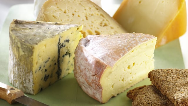 Arla Foods seeks buyer for UK cheese creamery