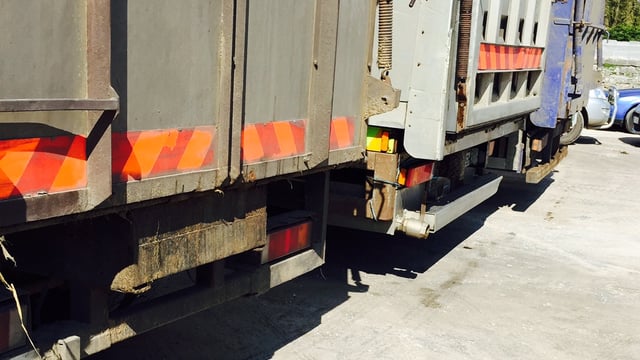 Tractor and trailer lighting – know the rules