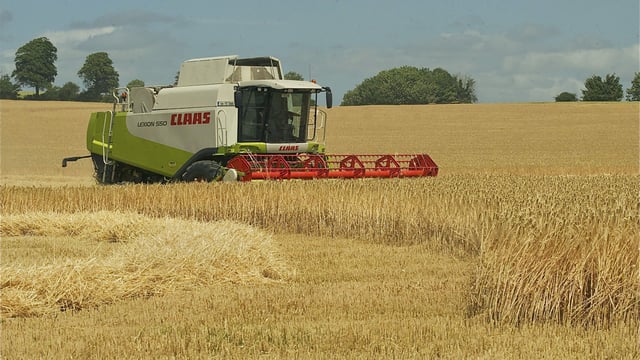 Prices paid for farmland in the UK is up by €278/ac