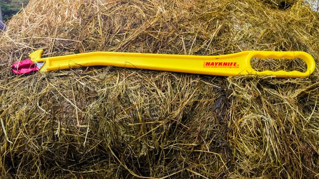 Video: Taking the hardship out of silage bales – New Hayknife hits Irish market