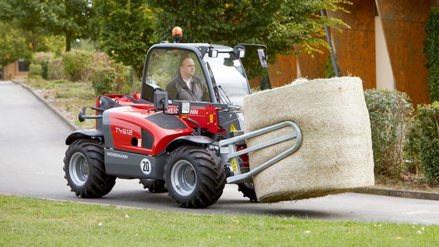 Video: Pint-sized telehandler ‘tackles any tractor loader’