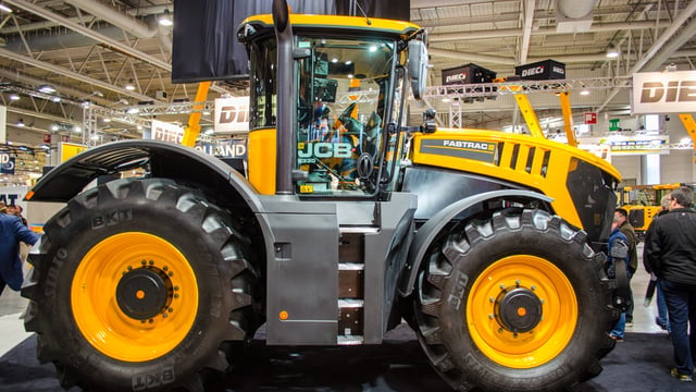 Giant Fastrac adds to JCB’s accolades at SIMA 2017