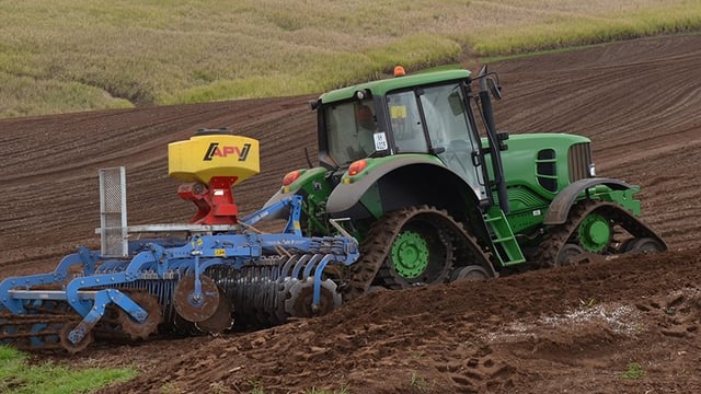 Staying afloat in soggy conditions…with ‘bolt-on’ rubber tracks