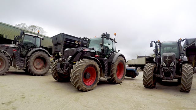 Video: ‘Black beauty’ Fendt fleet is a familiar sight in the north-west