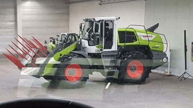 A Claas loading shovel for your silage pit – courtesy of Liebherr?