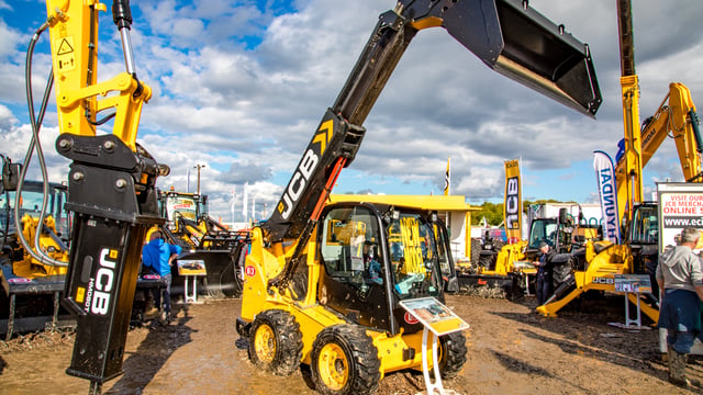 ‘Pint-sized’ telescopic skid-steer launched by JCB at the ‘Ploughing’