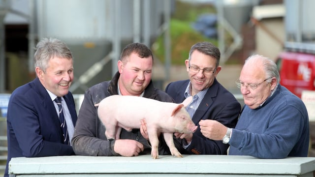 UK pork giant gives backing to Open Farm Weekend