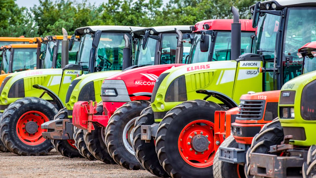 Chart: Which tractor brands are ranked the best…and worst?