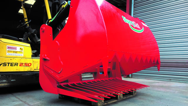 Northern firm bites into shear-grab market, with ‘maintenance-free’ tines