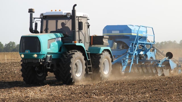 The no-nonsense tractor that comes with a ‘built-in’ 25% grant