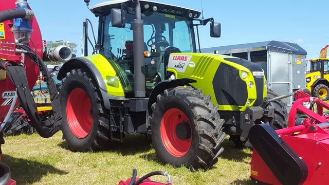 Sales of new tractors bounce back in the UK