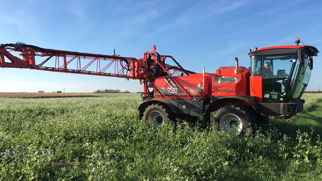 New ‘intelligent tyres’ from Continental fitted to a sprayer for the first time
