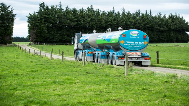 Fonterra revises downwards its NZ milk collections