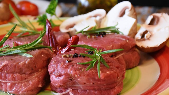 Higher beef volume: ‘Romance seems to mean steak’ – AHDB