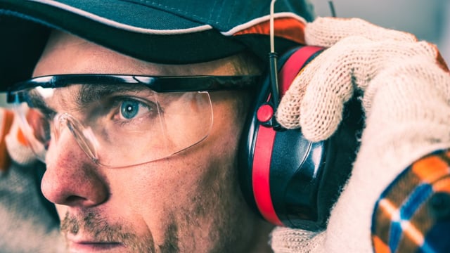 Don’t be so hard on your hearing – top tips to avoid hearing loss on the farm