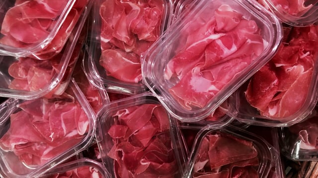 RSPCA praises plans to consider animal product labelling reforms