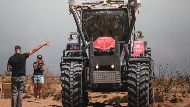 Massey Ferguson rallies a race-tuned 8S in Morocco