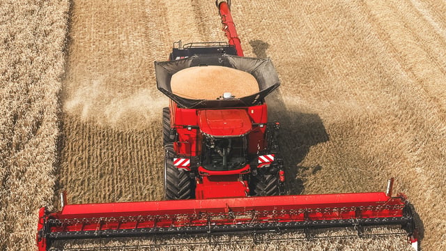 Quicker cutting with latest Case combine headers