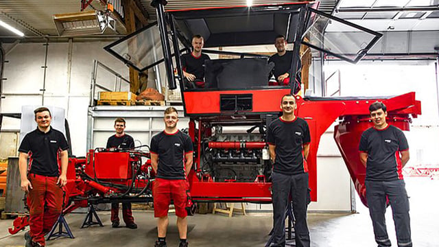 How Horsch tractors pushed tillage farming forwards