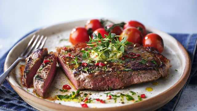 NI shoppers ‘remain committed’ to purchasing red meat – LMC