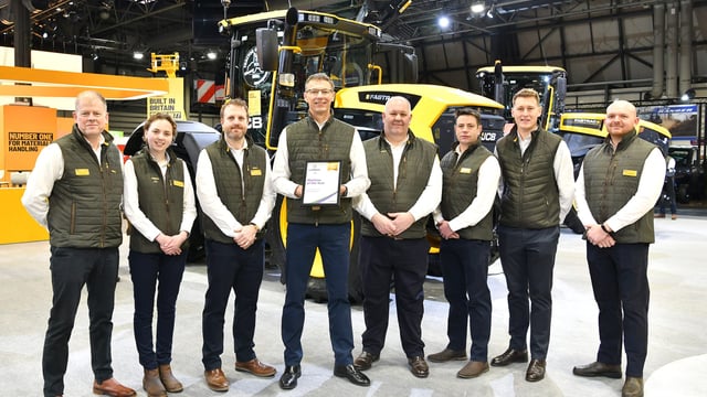 JCB scoops Machine of the Year Award at LAMMA